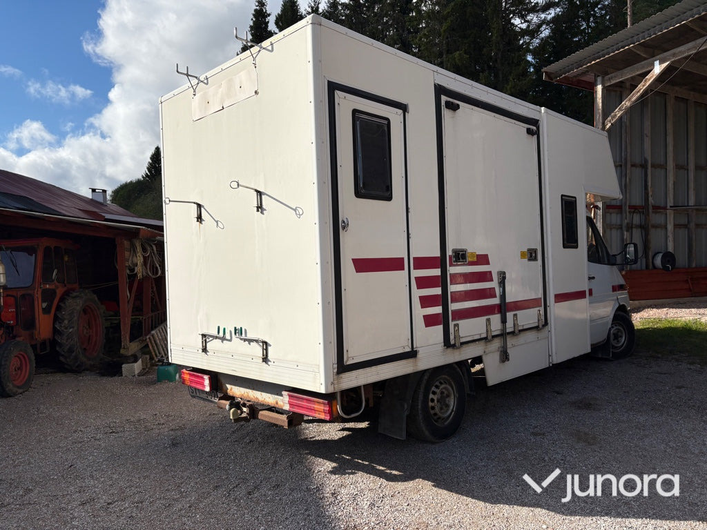 Hästtransport - Mercedes-Benz, 316 CDI - 马匹运输车:图5 Hästtransport - Mercedes-Benz, 316 CDI - 马匹运输车:图5