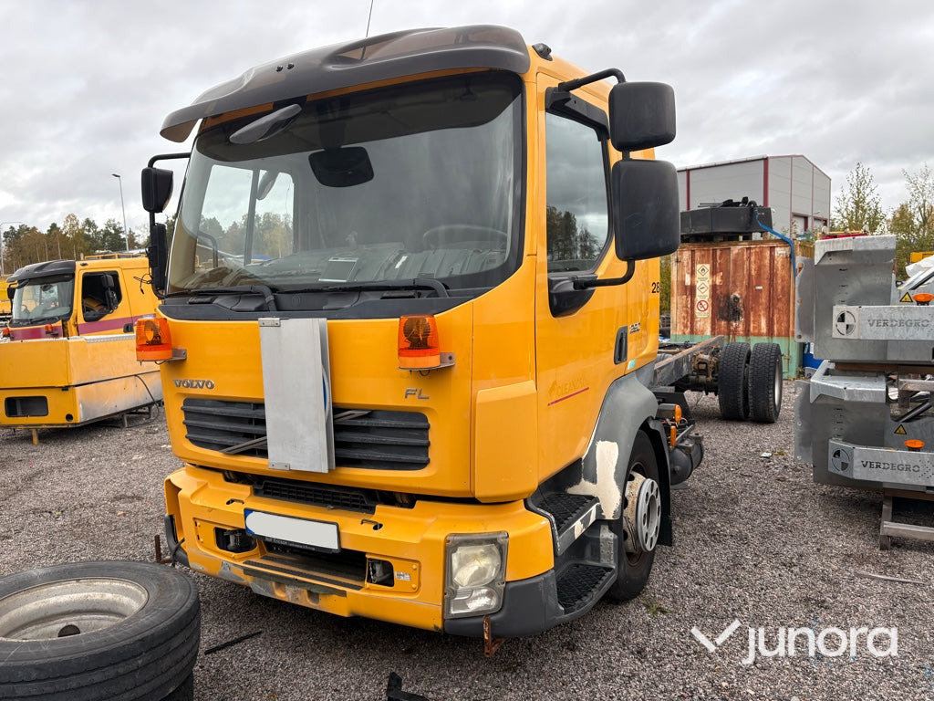 Lastbil - Volvo FL 4*2 - 驾驶室底盘卡车:图1 Lastbil - Volvo FL 4*2 - 驾驶室底盘卡车:图1