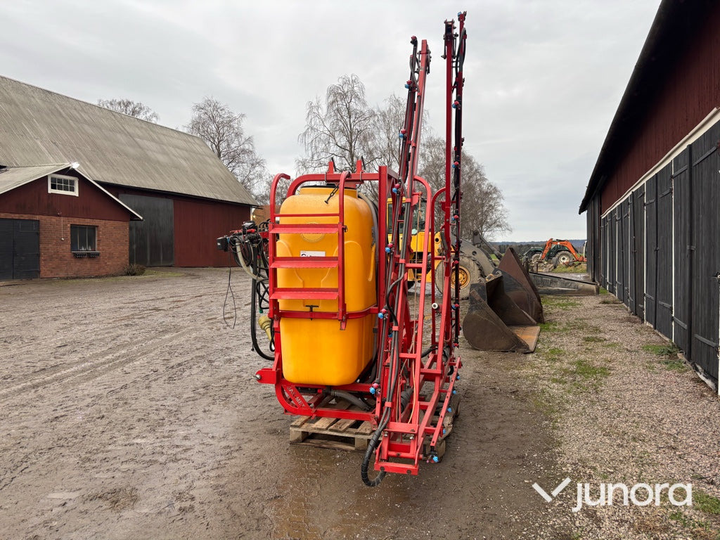 Ogrässpruta - Jar-Met P328 16 meter - 拖拉机悬挂式喷雾机:图5 Ogrässpruta - Jar-Met P328 16 meter - 拖拉机悬挂式喷雾机:图5