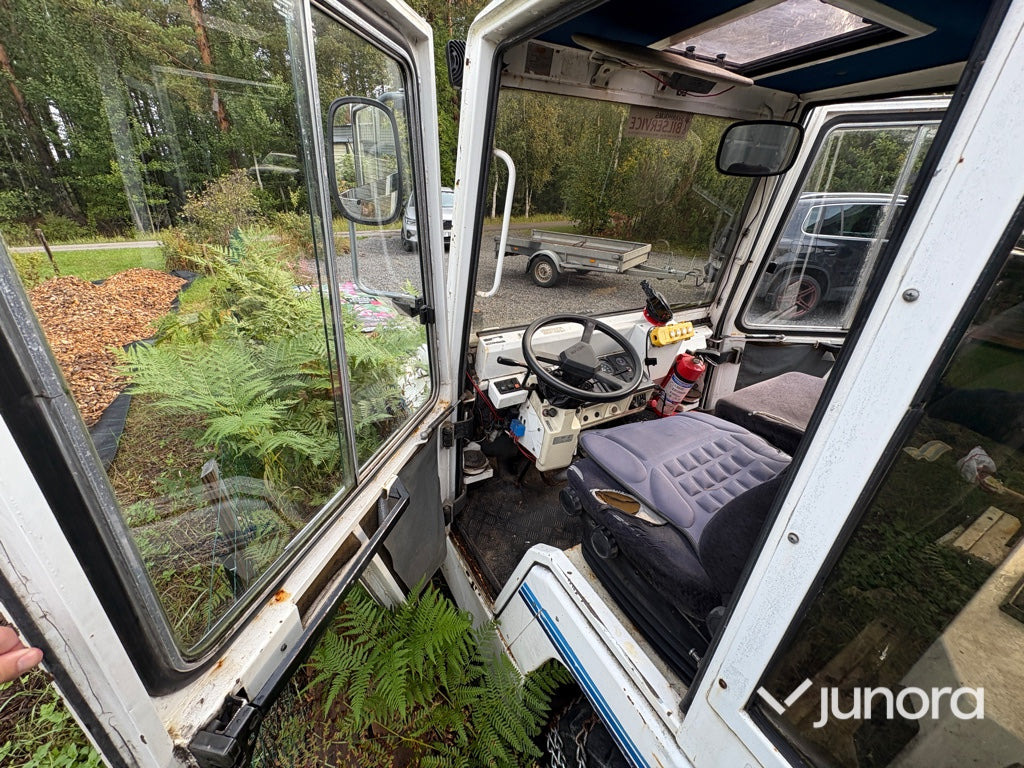 Plogbil - Bagagetruck - 行李牵引车:图5 Plogbil - Bagagetruck - 行李牵引车:图5