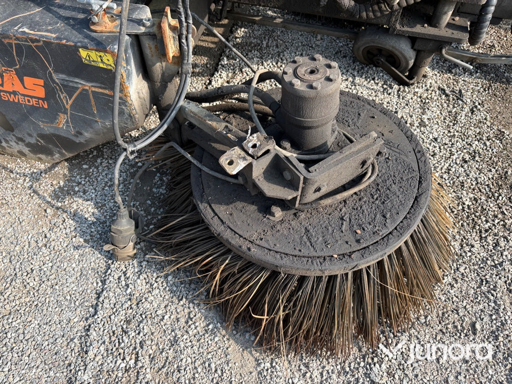 Sopmaskin Bogserad - Fjärås, FS 700 - 道路清扫机:图4 Sopmaskin Bogserad - Fjärås, FS 700 - 道路清扫机:图4