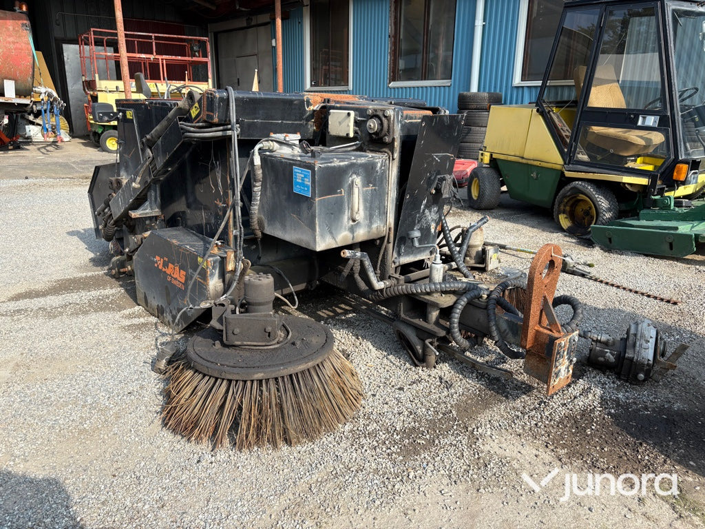 Sopmaskin Bogserad - Fjärås, FS 700 - 道路清扫机:图3 Sopmaskin Bogserad - Fjärås, FS 700 - 道路清扫机:图3
