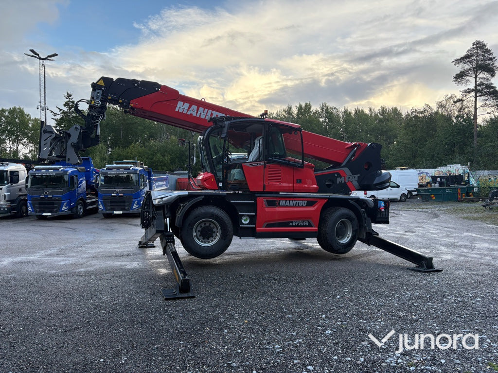 Teleskoplastare - Manitou, MRT 2570, inkl. tillbehör - 伸缩臂叉装车:图1 Teleskoplastare - Manitou, MRT 2570, inkl. tillbehör - 伸缩臂叉装车:图1
