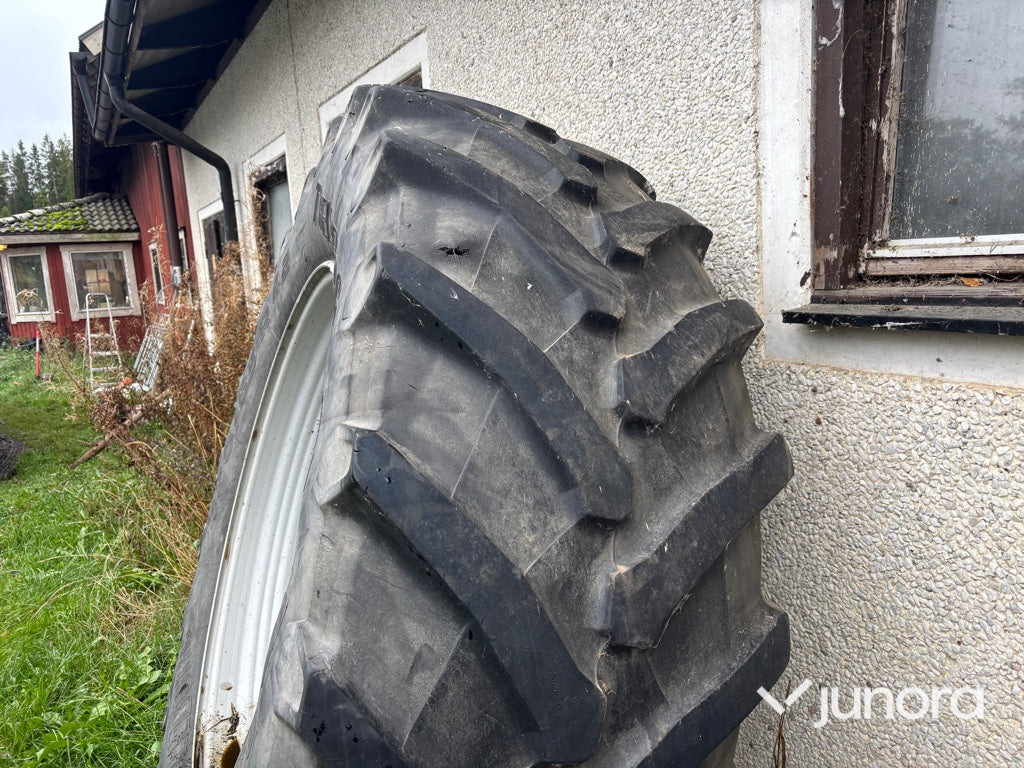 Traktordäck & fälg - Trelleborg TM800 - 车轮 适用于 农业机械:图5 Traktordäck & fälg - Trelleborg TM800 - 车轮 适用于 农业机械:图5