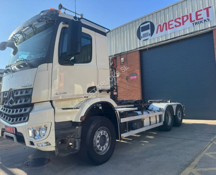 Mercedes Arocs 2548 L - 吊钩升降车:图1 Mercedes Arocs 2548 L - 吊钩升降车:图1