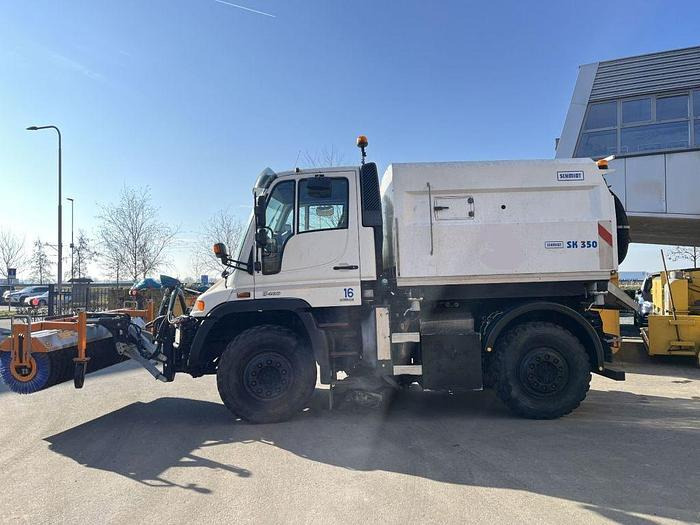 Mercedes-Benz Unimog U400 U400 4 x 2 / Schmidt SK350 sweeper - 道路清扫机:图2 Mercedes-Benz Unimog U400 U400 4 x 2 / Schmidt SK350 sweeper - 道路清扫机:图2
