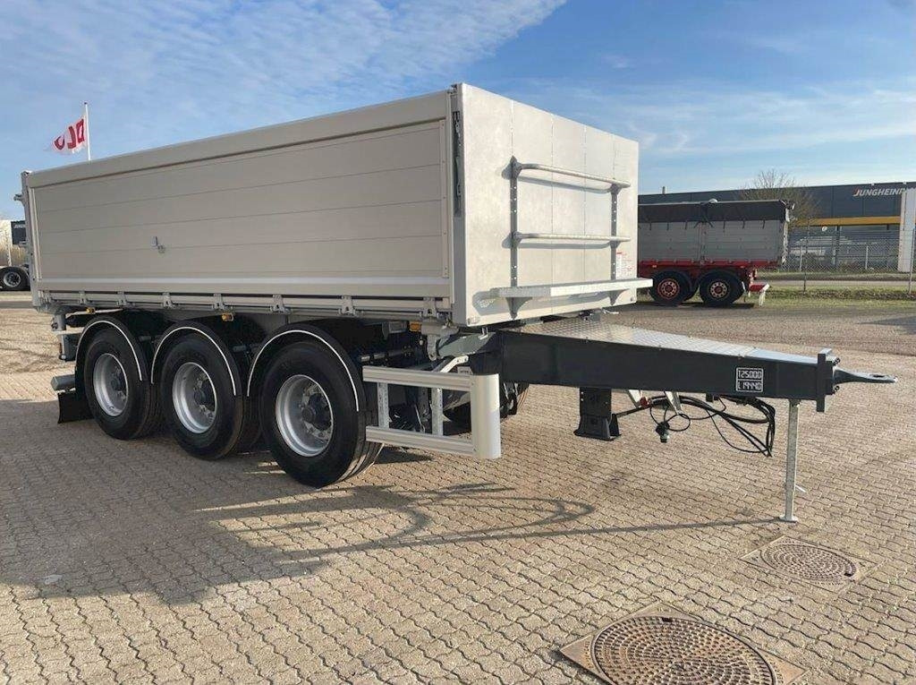 AMT 3-vejs 15m3 - 翻斗拖车:图2 AMT 3-vejs 15m3 - 翻斗拖车:图2