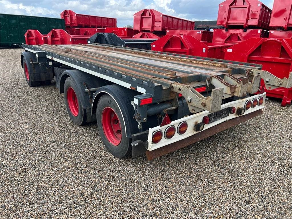CMT PT12-20 - 6,5 mtr - 7,0 mtr container - 滚出式/ 箕斗拖车:图1 CMT PT12-20 - 6,5 mtr - 7,0 mtr container - 滚出式/ 箕斗拖车:图1