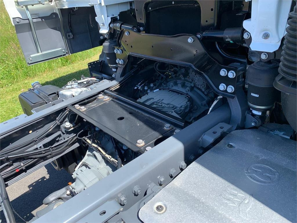 DAF XF 430 FAW 8x4*4 Tridem - 箕斗装载车:图5 DAF XF 430 FAW 8x4*4 Tridem - 箕斗装载车:图5