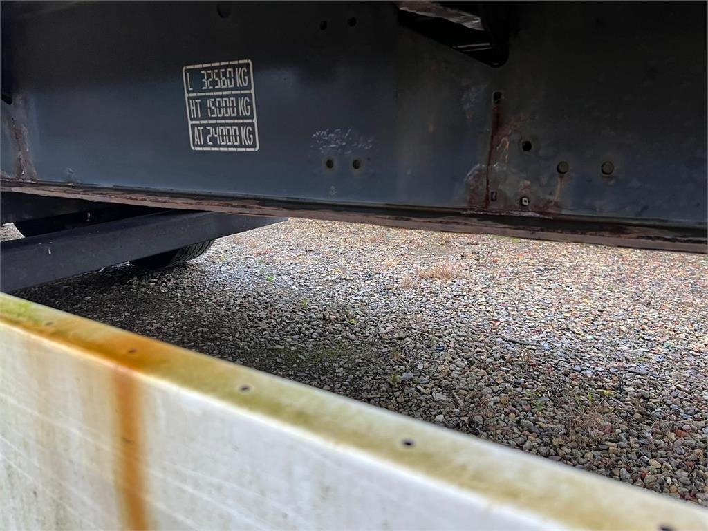 Krone 13,6 mtr - 栏板式/ 平板半拖车:图5 Krone 13,6 mtr - 栏板式/ 平板半拖车:图5