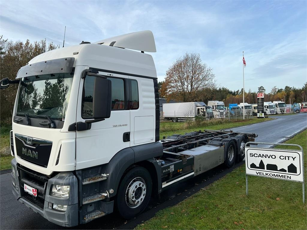 MAN TGS 26-440 6x2-4 LL - 集装箱运输车/ 可拆卸车身的卡车:图2 MAN TGS 26-440 6x2-4 LL - 集装箱运输车/ 可拆卸车身的卡车:图2