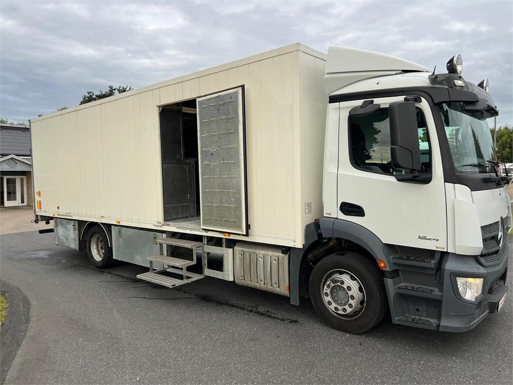 Mercedes-Benz Antos 1824 LnR - 厢式卡车:图5 Mercedes-Benz Antos 1824 LnR - 厢式卡车:图5