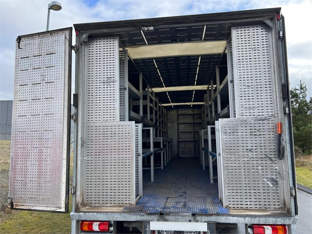 Mercedes-Benz Antos 1824 LnR - 厢式卡车:图1 Mercedes-Benz Antos 1824 LnR - 厢式卡车:图1