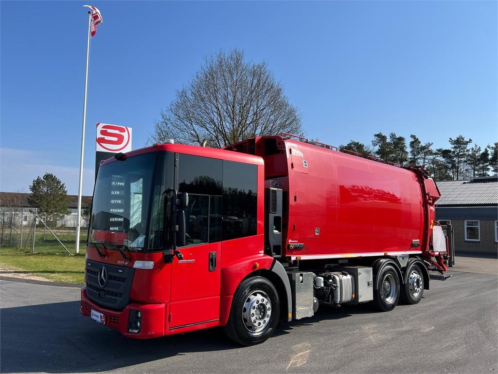 Mercedes-Benz Econic 2630L ENA 4 kammer NTM - 垃圾车:图2 Mercedes-Benz Econic 2630L ENA 4 kammer NTM - 垃圾车:图2