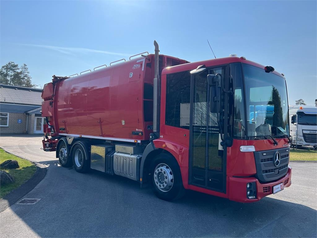 Mercedes-Benz Econic 2630L ENA 4 kammer NTM - 垃圾车:图1 Mercedes-Benz Econic 2630L ENA 4 kammer NTM - 垃圾车:图1