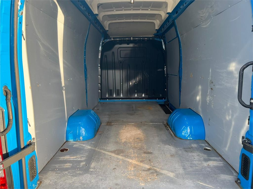 Renault Master 2.3 DCI 165 Rwd Twin L3H3 - 无侧窗厢式货车:图4 Renault Master 2.3 DCI 165 Rwd Twin L3H3 - 无侧窗厢式货车:图4