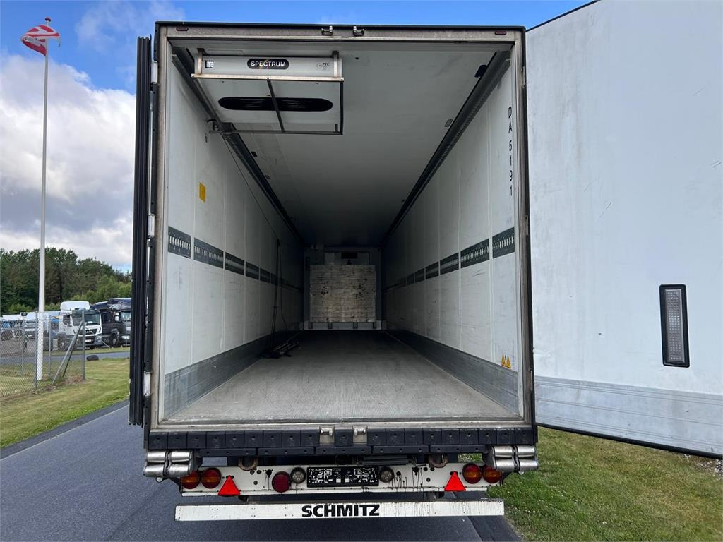 Schmitz SCB*S3B Dobbelt compartment - 冷藏半拖车:图2 Schmitz SCB*S3B Dobbelt compartment - 冷藏半拖车:图2