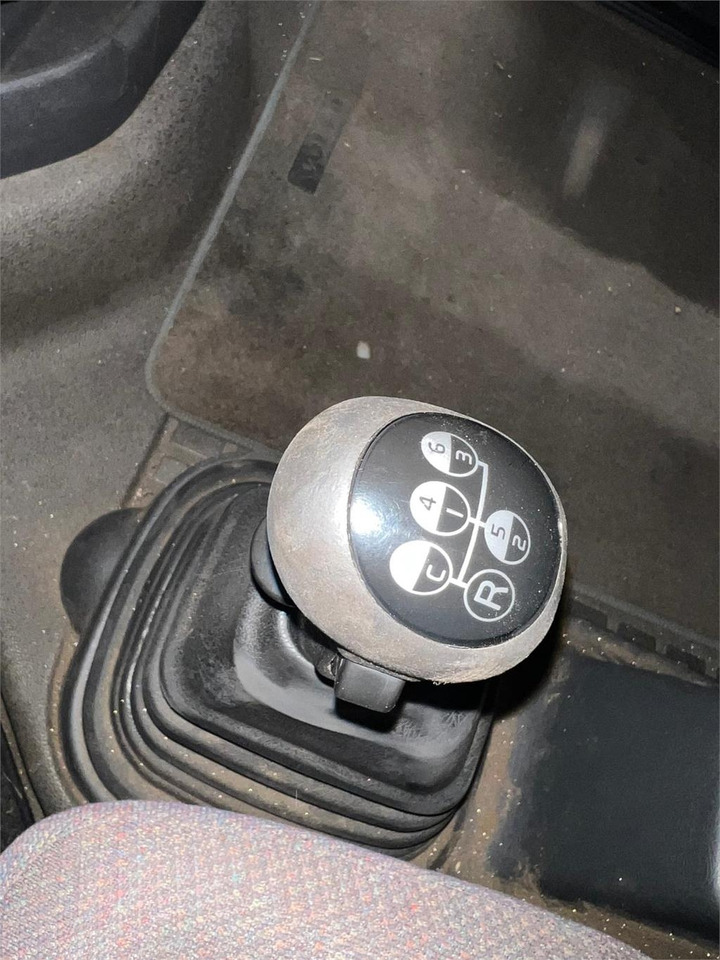 Volvo FH12-420 - 箕斗装载车:图3 Volvo FH12-420 - 箕斗装载车:图3