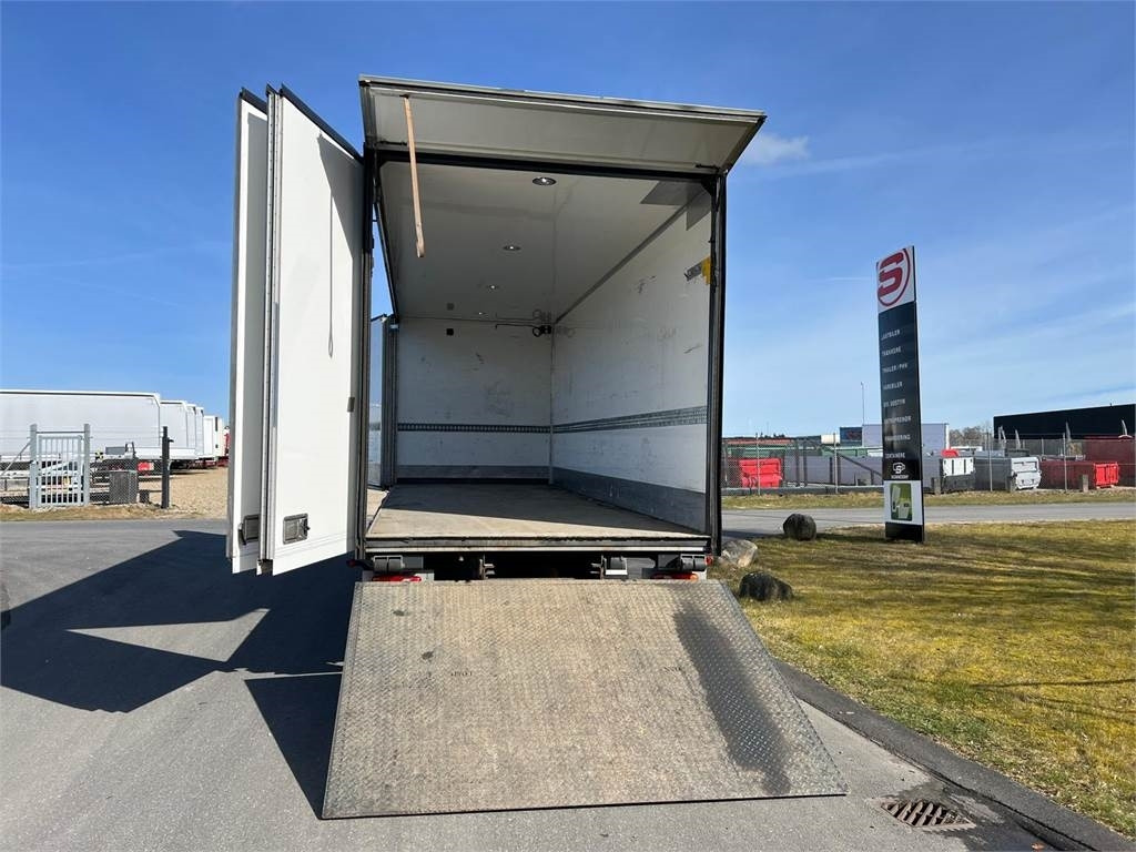 Volvo FL 16 ton 250HK - 厢式卡车:图2 Volvo FL 16 ton 250HK - 厢式卡车:图2