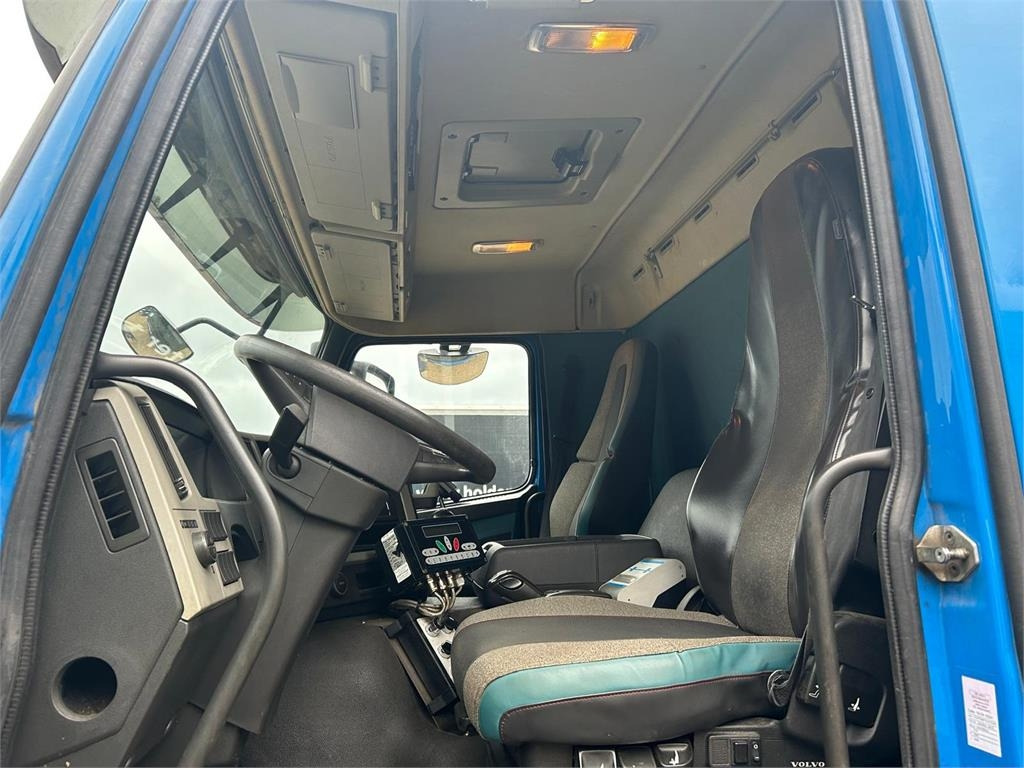 Volvo FM420 8x2*6 Trippel NTM 25m3 - 垃圾车:图5 Volvo FM420 8x2*6 Trippel NTM 25m3 - 垃圾车:图5