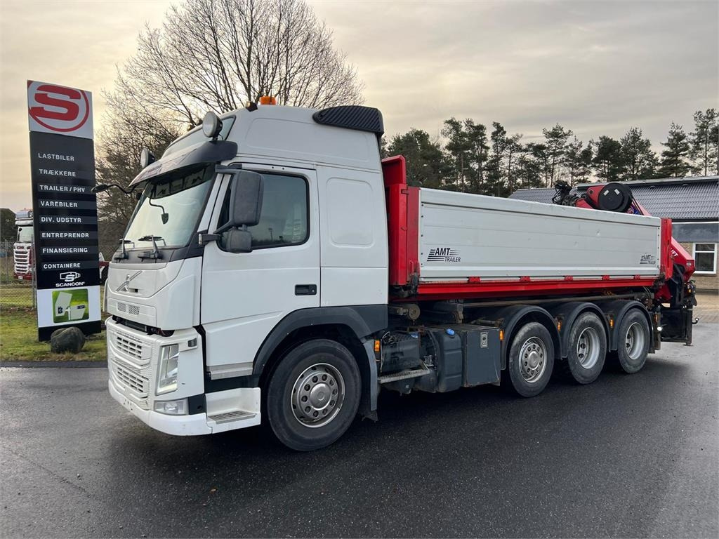 Volvo FM500 8x4 - HMF 3220K6 - 箕斗装载车:图1 Volvo FM500 8x4 - HMF 3220K6 - 箕斗装载车:图1