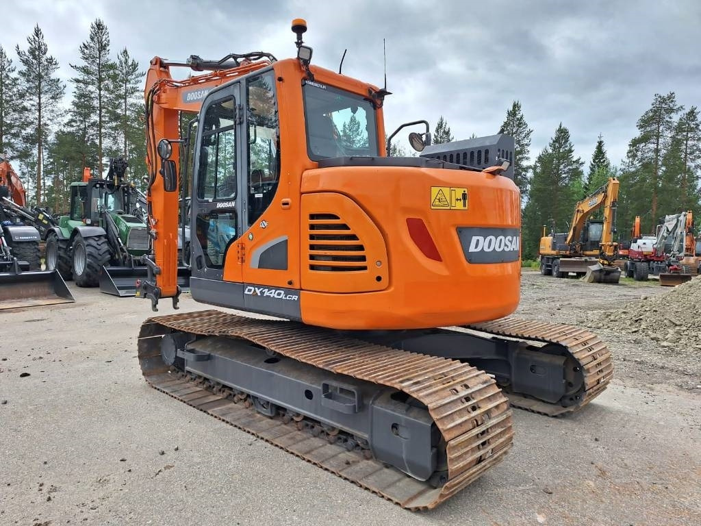 Doosan DX140LCR-5 - 履带式挖掘机:图2 Doosan DX140LCR-5 - 履带式挖掘机:图2