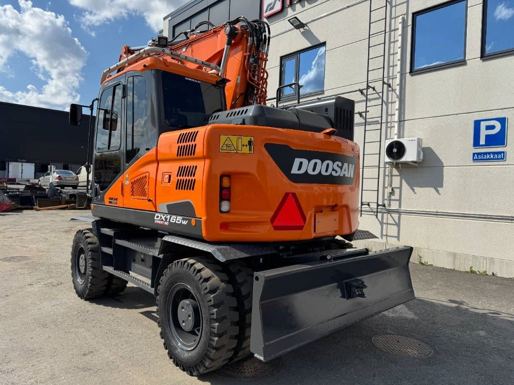 Doosan DX165W-5 PYÖRITTÄJÄLLÄ - 轮式挖掘机:图3 Doosan DX165W-5 PYÖRITTÄJÄLLÄ - 轮式挖掘机:图3