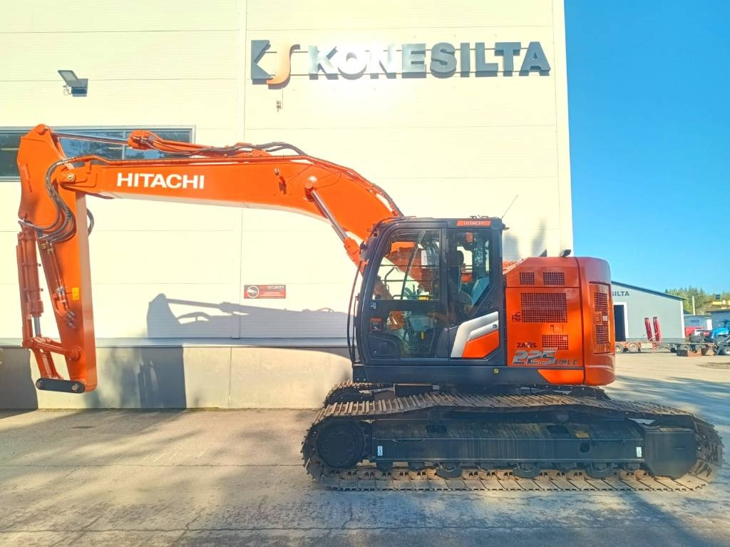 Hitachi MYYTY! SOLD! ZX225USLC-7 -STAGE V- - 履带式挖掘机:图1 Hitachi MYYTY! SOLD! ZX225USLC-7 -STAGE V- - 履带式挖掘机:图1