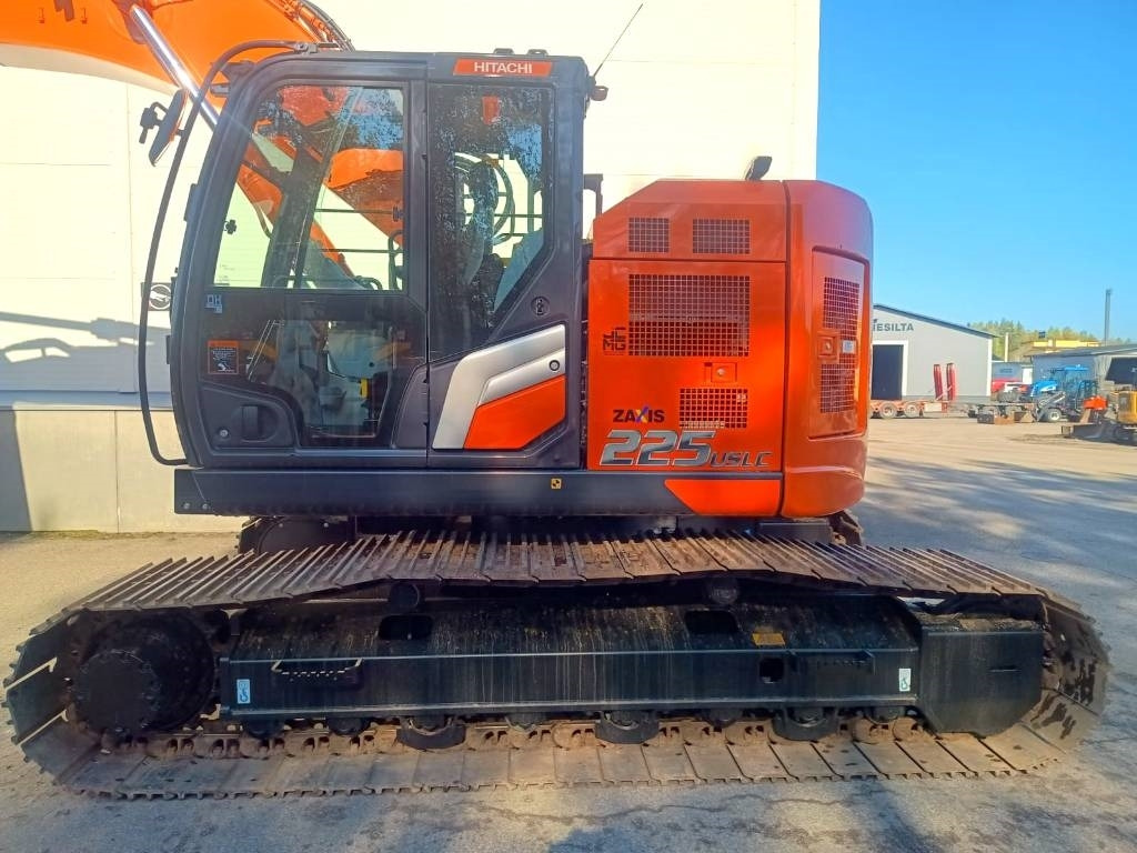 Hitachi MYYTY! SOLD! ZX225USLC-7 -STAGE V- - 履带式挖掘机:图2 Hitachi MYYTY! SOLD! ZX225USLC-7 -STAGE V- - 履带式挖掘机:图2