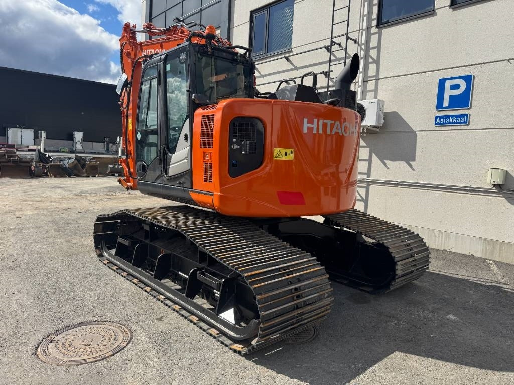 Hitachi ZX135USL-6 -SUOALUSTA- - 履带式挖掘机:图3 Hitachi ZX135USL-6 -SUOALUSTA- - 履带式挖掘机:图3