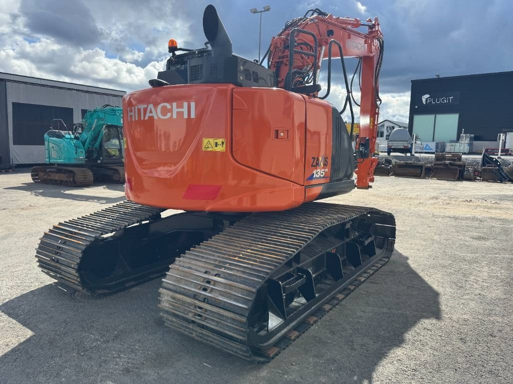 Hitachi ZX135USL-6 -SUOALUSTA- - 履带式挖掘机:图5 Hitachi ZX135USL-6 -SUOALUSTA- - 履带式挖掘机:图5