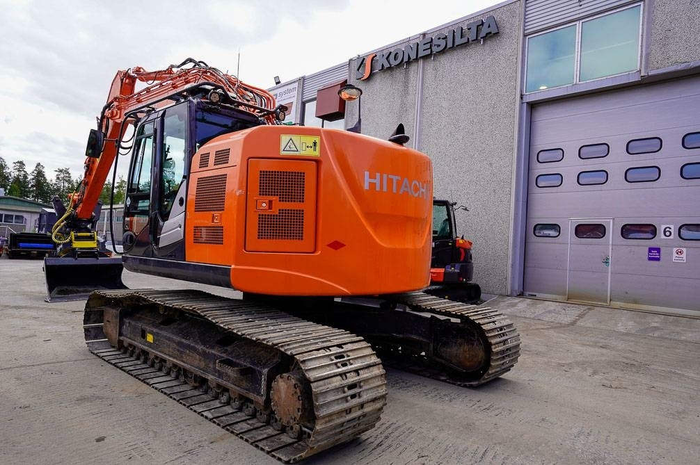 Hitachi ZX225USLC-5B MARTTIINILLA  - 履带式挖掘机:图3 Hitachi ZX225USLC-5B MARTTIINILLA  - 履带式挖掘机:图3