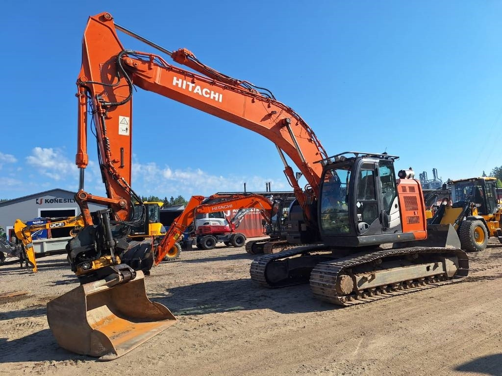 Hitachi ZX225USLC-5  - 履带式挖掘机:图3 Hitachi ZX225USLC-5  - 履带式挖掘机:图3