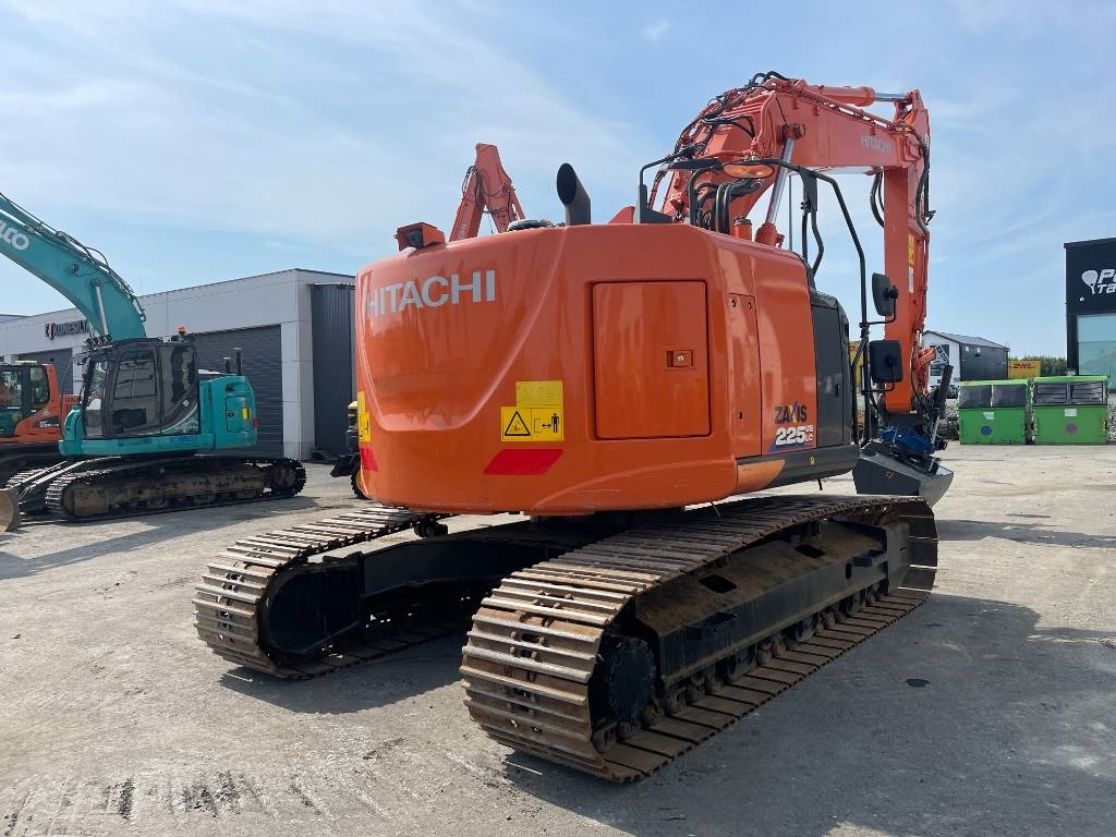 Hitachi ZX225USLC-6 PYÖRITTÄJÄLLÄ - 履带式挖掘机:图4 Hitachi ZX225USLC-6 PYÖRITTÄJÄLLÄ - 履带式挖掘机:图4