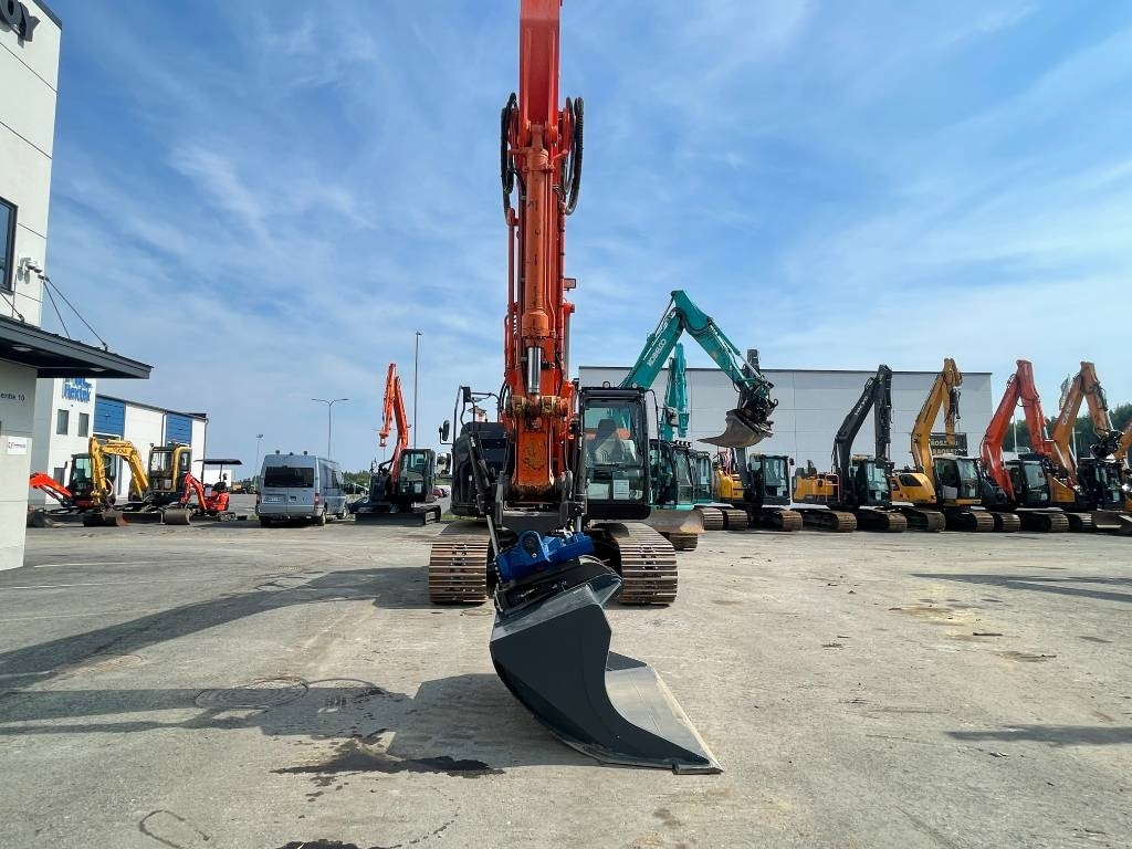 Hitachi ZX225USLC-6 PYÖRITTÄJÄLLÄ  租赁 Hitachi ZX225USLC-6 PYÖRITTÄJÄLLÄ：图7