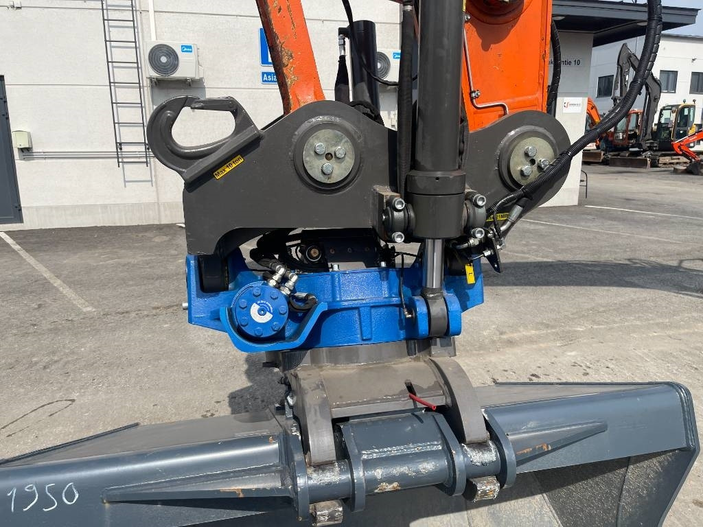 Hitachi ZX225USLC-6 PYÖRITTÄJÄLLÄ  租赁 Hitachi ZX225USLC-6 PYÖRITTÄJÄLLÄ：图9