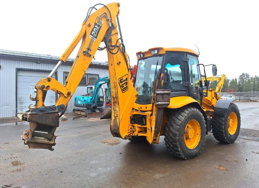 JCB 4CN YHDISTELMÄKONE KALLISTAJALLA - 反铲装载机:图3 JCB 4CN YHDISTELMÄKONE KALLISTAJALLA - 反铲装载机:图3