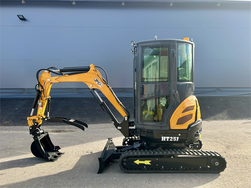 JPC HT25J HYTILLÄ - 小型挖掘机:图1 JPC HT25J HYTILLÄ - 小型挖掘机:图1