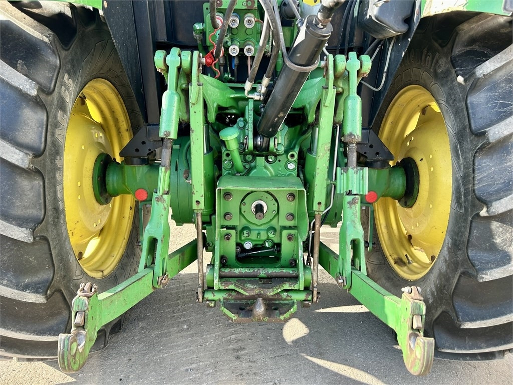 John Deere MYYTY!!SOLD!! 5100M ETUKUORMAAJALLA - 拖拉机:图5 John Deere MYYTY!!SOLD!! 5100M ETUKUORMAAJALLA - 拖拉机:图5