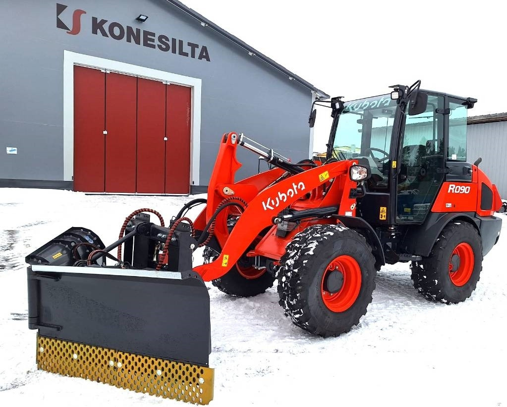 Kubota R090 TALVIPAKETILLA - 轮式装载机:图1 Kubota R090 TALVIPAKETILLA - 轮式装载机:图1