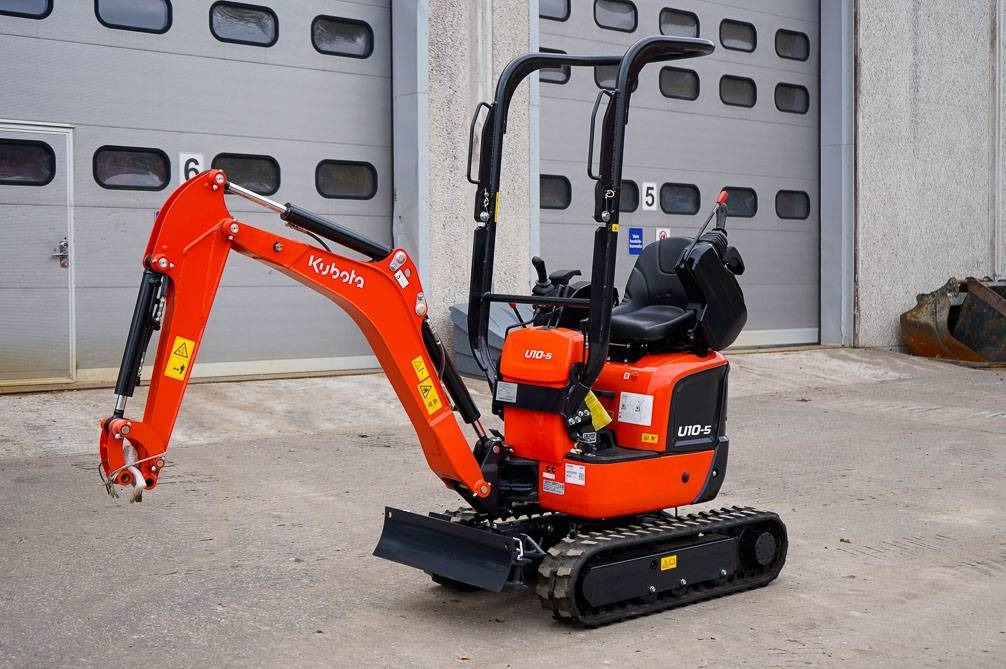 Kubota U10-5 UUTUUSMALLI - 小型挖掘机:图2 Kubota U10-5 UUTUUSMALLI - 小型挖掘机:图2
