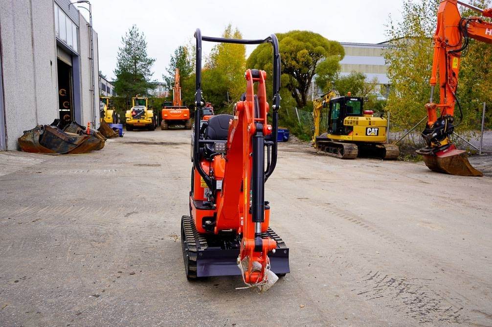 Kubota U10-5 UUTUUSMALLI - 小型挖掘机:图4 Kubota U10-5 UUTUUSMALLI - 小型挖掘机:图4
