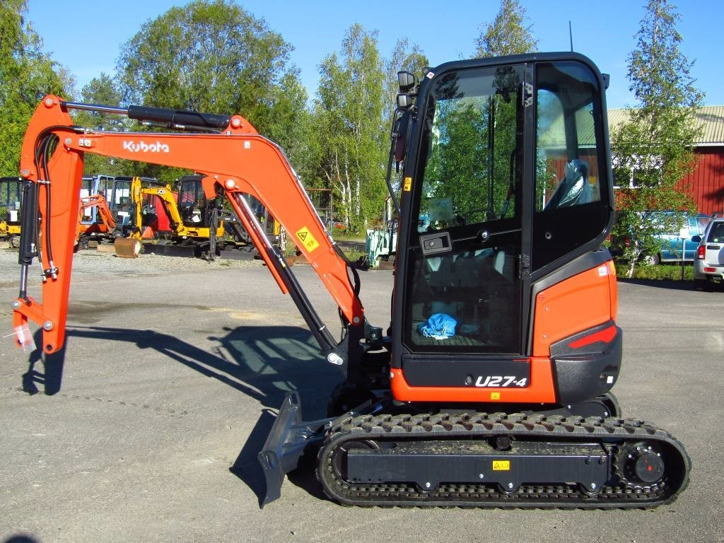 Kubota U27-4 UUSI, TAKUU 24KK - 小型挖掘机:图1 Kubota U27-4 UUSI, TAKUU 24KK - 小型挖掘机:图1