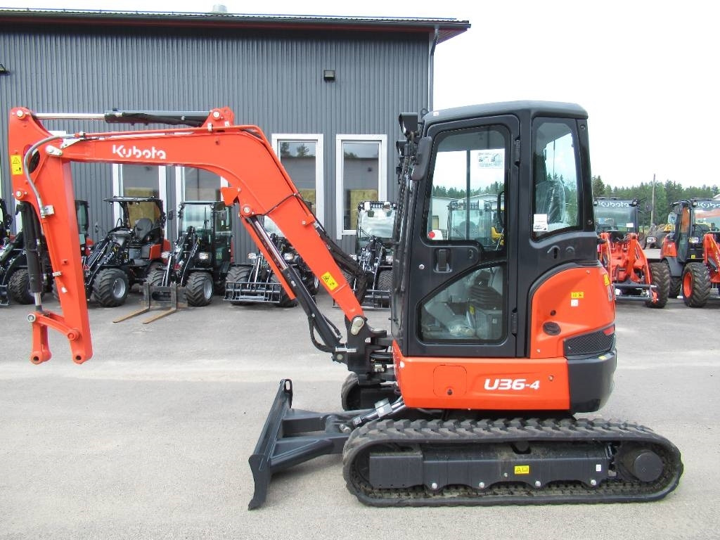 Kubota U36-4 UUSI, TAKUU 24KK - 小型挖掘机:图1 Kubota U36-4 UUSI, TAKUU 24KK - 小型挖掘机:图1