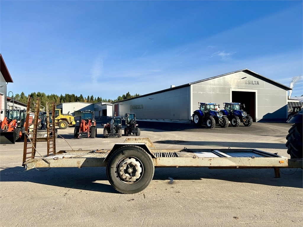 Omavalmiste 1 akselinen lavetti 6m - 低装载拖车:图1 Omavalmiste 1 akselinen lavetti 6m - 低装载拖车:图1