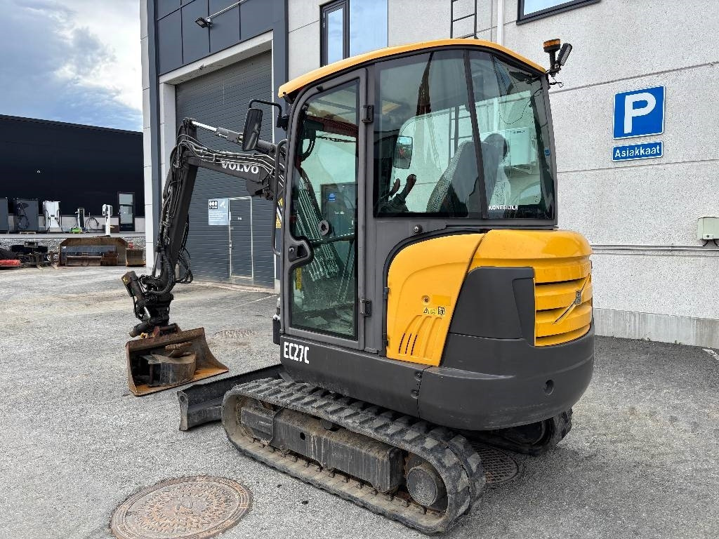 Volvo EC27C PYÖRITTÄJÄLLÄ - 小型挖掘机:图2 Volvo EC27C PYÖRITTÄJÄLLÄ - 小型挖掘机:图2