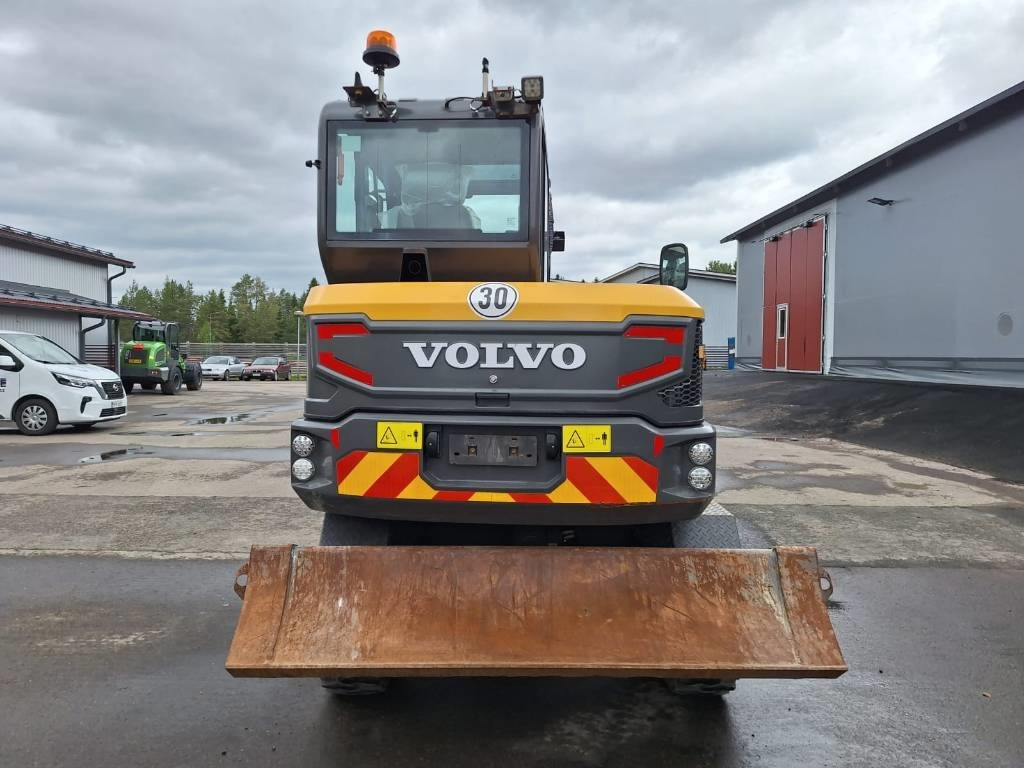 Volvo EW60E VÄHÄN AJETTU - 轮式挖掘机:图3 Volvo EW60E VÄHÄN AJETTU - 轮式挖掘机:图3