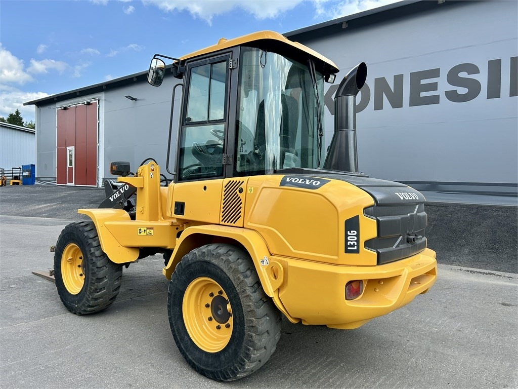 Volvo L30G TRUKKIPIIKEILLÄ - 轮式装载机:图2 Volvo L30G TRUKKIPIIKEILLÄ - 轮式装载机:图2
