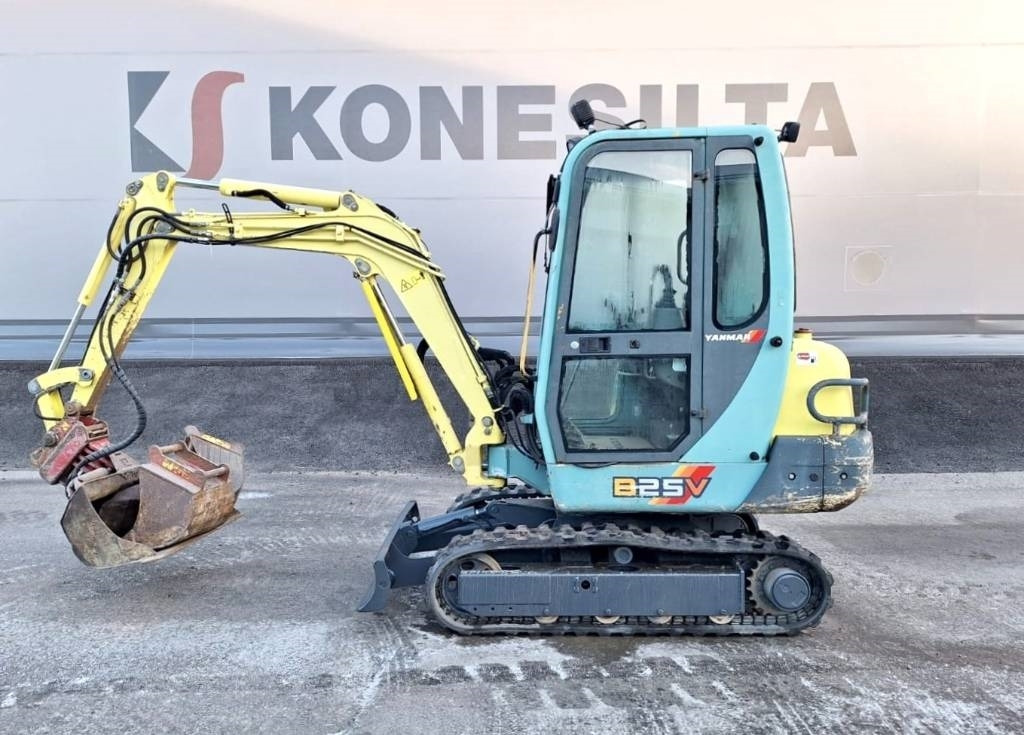 Yanmar B25V 3-KAUHAA - 小型挖掘机:图1 Yanmar B25V 3-KAUHAA - 小型挖掘机:图1