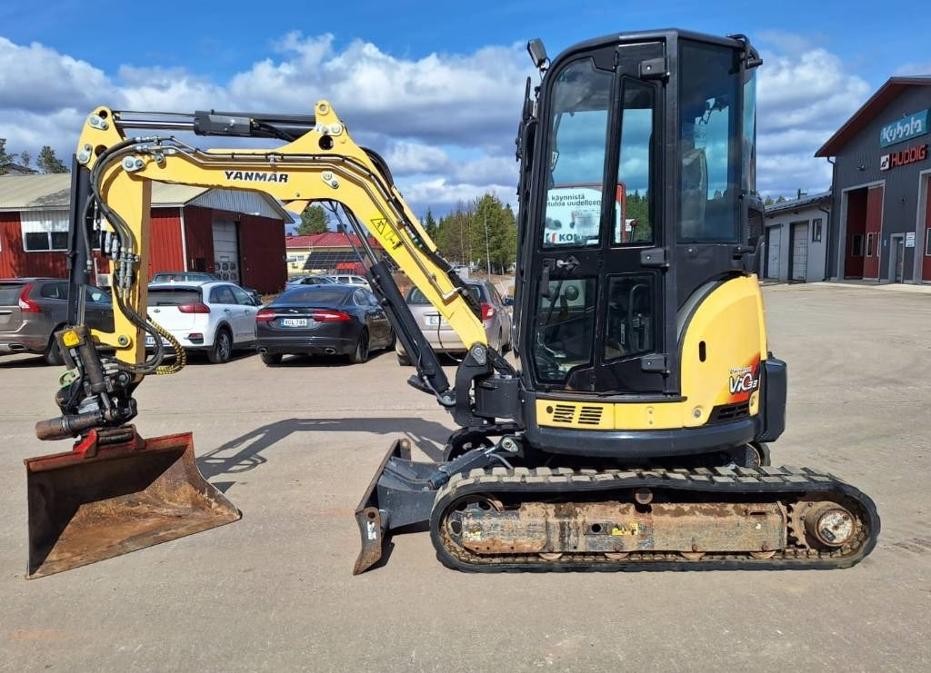 Yanmar ViO33-U PYÖRITTÄJÄLLÄ - 小型挖掘机:图1 Yanmar ViO33-U PYÖRITTÄJÄLLÄ - 小型挖掘机:图1